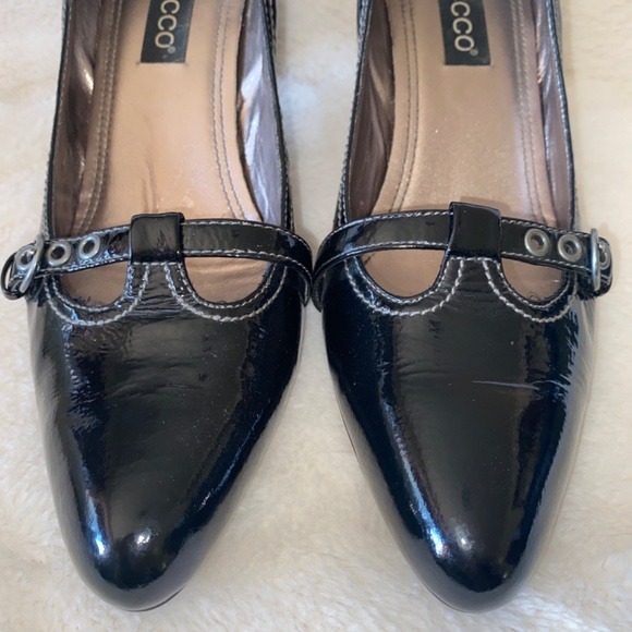 Ecco Women Strap Heels - Picture 7 of 8